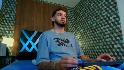 Snapshot of michael_magno chatting on October 17, 10:18 am Michael Stevens online show from October 17, 10:18 am