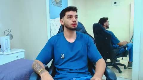 Snapshot of michael_magno chatting on November 3, 10:10 pm Michael Stevens online show from November 3, 10:10 pm