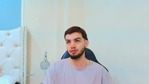 Snapshot of michael_magno chatting on November 17, 12:22 pm Michael Stevens online show from November 17, 12:22 pm