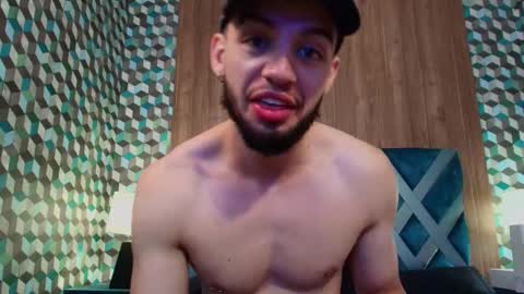 Snapshot of michael_magno chatting on November 18, 6:12 pm Michael Stevens online show from November 18, 6:12 pm