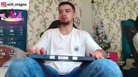 Snapshot of michael_magno chatting on December 15, 11:03 am Michael Stevens online show from December 15, 11:03 am