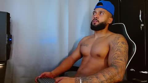 Snapshot of michael_maximo chatting on March 26, 8:09 am maximo online show from March 26, 8:09 am