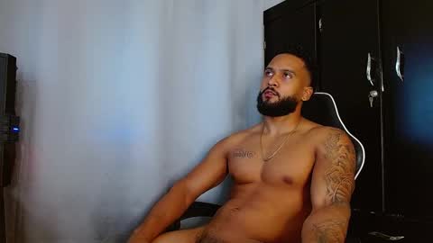 Snapshot of michael_maximo chatting on March 29, 8:14 am maximo online show from March 29, 8:14 am