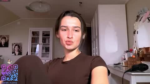 Emily online show from February 15, 2:14 pm