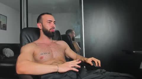 MichaelEvansx online show from February 11, 2:35 pm