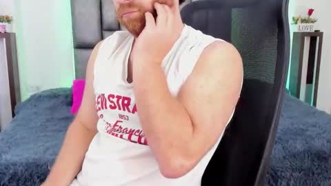 Michael  Contenido explcito online show from October 8, 10:40 pm