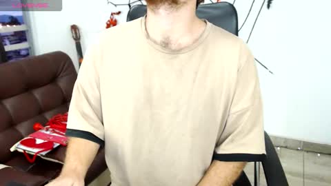 Michael  Contenido explcito online show from October 12, 10:53 pm