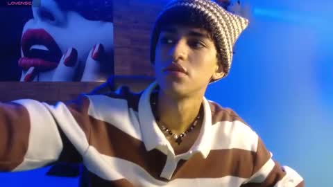 Snapshot of michaelkoiv chatting on November 28, 12:19 pm michaelkoiv online show from November 28, 12:19 pm