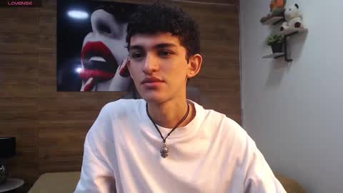 Snapshot of michaelkoiv chatting on January 10, 12:29 pm michaelkoiv online show from January 10, 12:29 pm