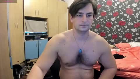 michaelragnar90 online show from December 20, 1:33 pm