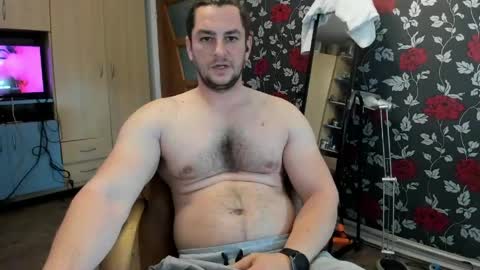 michaelragnar90 online show from May 14, 7:04 am