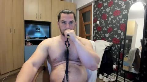 michaelragnar90 online show from May 17, 6:33 am
