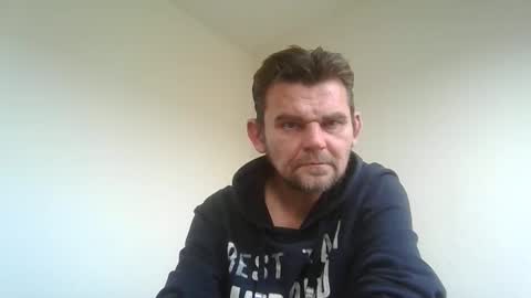 Snapshot of michaelselmer chatting on February 21, 11:33 am Michael. online show from February 21, 11:33 am