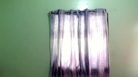 My name is Kel 18. 53 short and petite... online show from February 8, 6:54 am