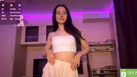 Snapshot of michalkandoll chatting on June 22, 2:47 pm Aidaxo online show from June 22, 2:47 pm