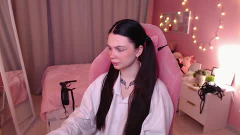 Kate online show from December 5, 1:03 am