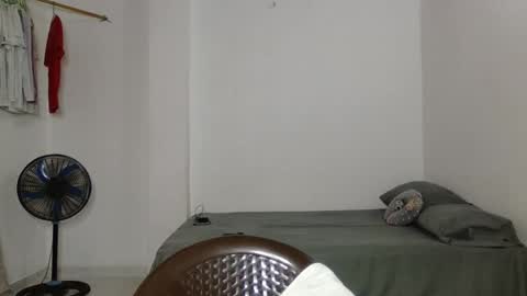 MichelandDavid online show from December 17, 6:58 pm