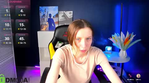 michele_mack online show from February 27, 2:53 am