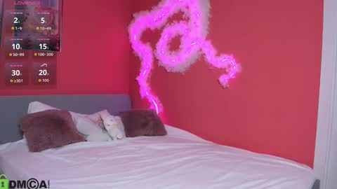 michele_mack online show from December 15, 2:38 am