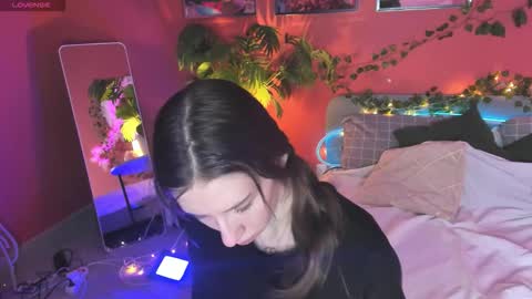 michele_mack online show from February 3, 2:21 am