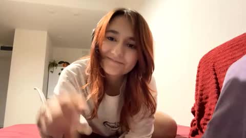 Mary online show from December 19, 4:41 am