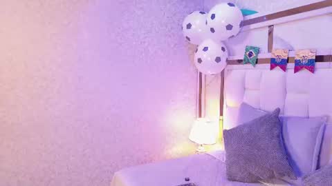 michell_starrr online show from June 21, 3:20 am