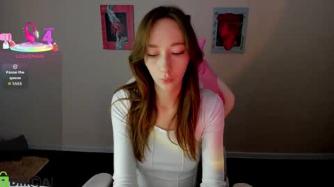 Snapshot of michelle__allen chatting on September 25, 12:14 am Michelle online show from September 25, 12:14 am