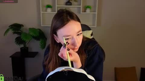 Michelle online show from March 1, 12:56 am