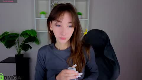 Michelle online show from May 7, 1:11 am