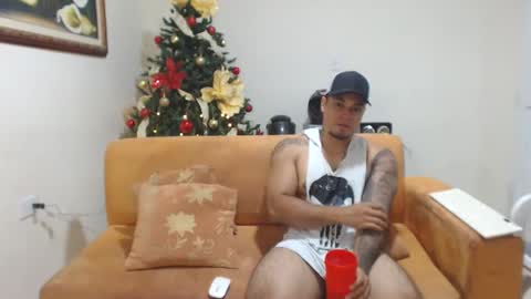michelle_allen0104 online show from December 3, 5:20 am
