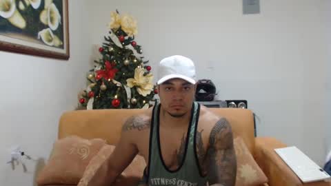 michelle_allen0104 online show from December 5, 9:06 am