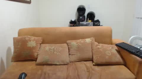 michelle_allen0104 online show from February 26, 5:31 am