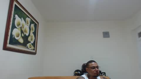 michelle_allen0104 online show from March 8, 4:45 am