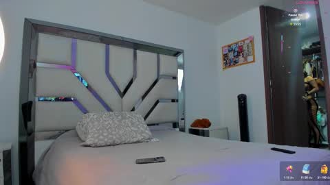 Snapshot of michelle_ferrerr chatting on January 19, 12:09 pm MICHELLE online show from January 19, 12:09 pm