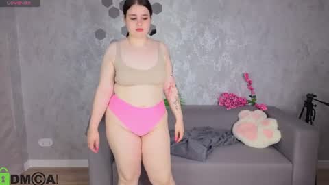 Michelle online show from June 13, 2:09 am