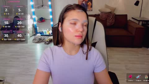 Snapshot of michelle_mir chatting on December 7, 7:32 pm Michelle online show from December 7, 7:32 pm