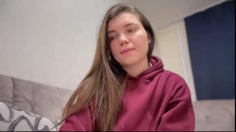 Snapshot of michelle_mir chatting on March 1, 1:51 pm Michelle online show from March 1, 1:51 pm