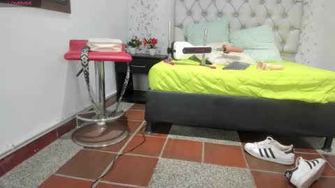 michelle perla online show from October 11, 7:01 pm