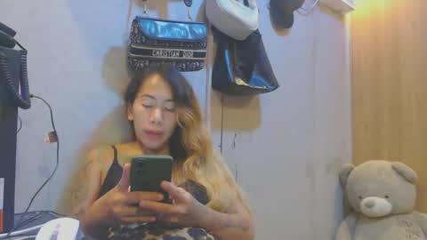 Snapshot of michelle_ux chatting on November 28, 3:04 pm michelle_ux online show from November 28, 3:04 pm