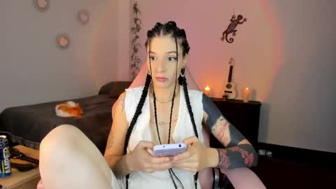 Michelle Ramirez online show from March 4, 11:40 am