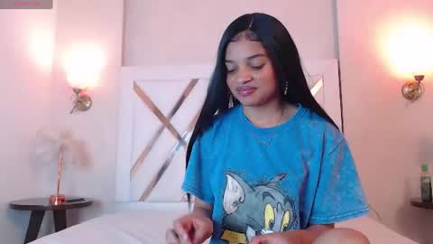 michellebronx online show from June 14, 2:19 pm