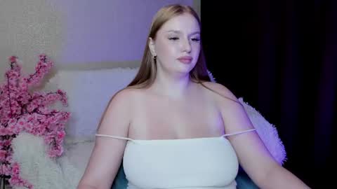 michellemilerr online show from June 29, 12:49 pm
