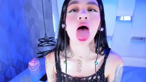 Snapshot of michellespencer1 chatting on February 27, 9:48 pm Michelle online show from February 27, 9:48 pm