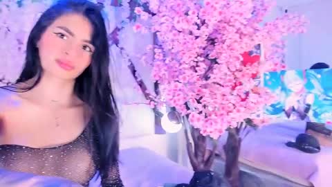 Snapshot of michellespencer1 chatting on April 19, 8:44 pm Michelle online show from April 19, 8:44 pm
