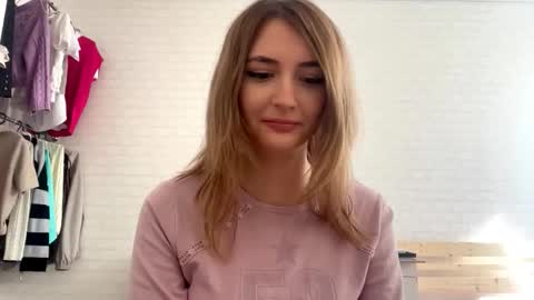 Jenny online show from March 22, 8:07 am