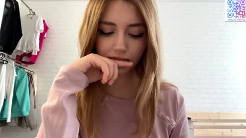Jenny online show from May 2, 8:30 am