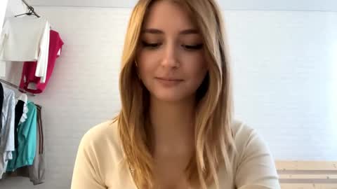 Jenny online show from May 12, 1:08 pm