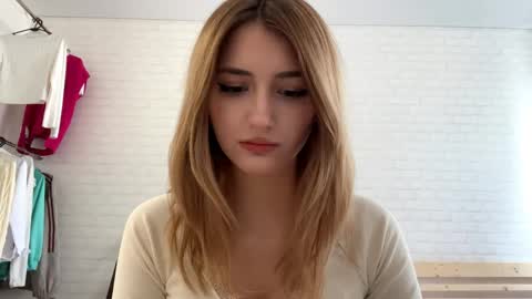 Jenny online show from May 15, 9:16 am