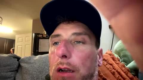 Snapshot of michmaltime chatting on April 2, 1:47 am michmaltime online show from April 2, 1:47 am