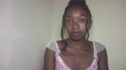 michou_69 online show from May 21, 6:48 pm